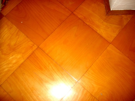 10 Místnost 3 a 4 - Detail parketové podlahy